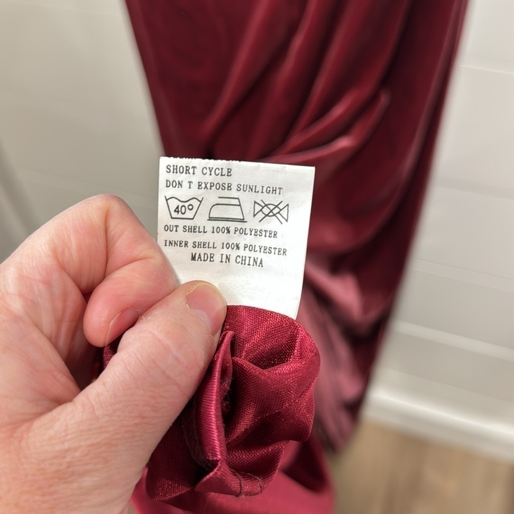 Revelry Micah Convertible Velvet Maxi Dress in Romantic Rose Red Size Medium - Picture 10 of 14